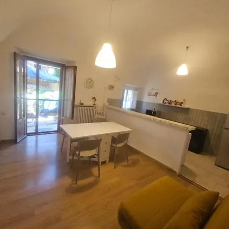 Desi * Volterra